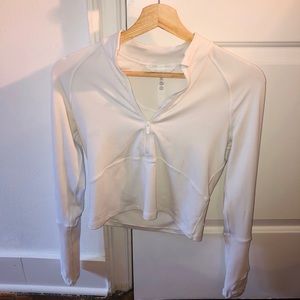 Lululemon It’s Rulu Long Sleeve Cropped Half-Zip
